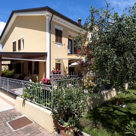 Apartamento Relax In Collina Misano Adriatico Exterior foto