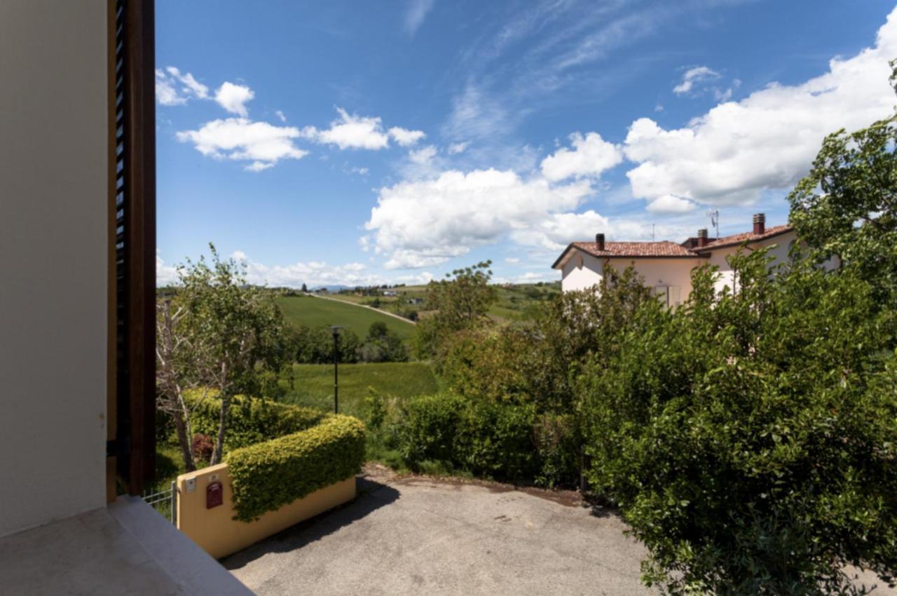 Apartamento Relax In Collina Misano Adriatico Exterior foto