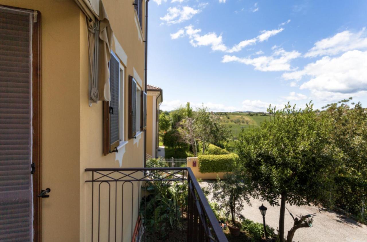 Apartamento Relax In Collina Misano Adriatico Exterior foto